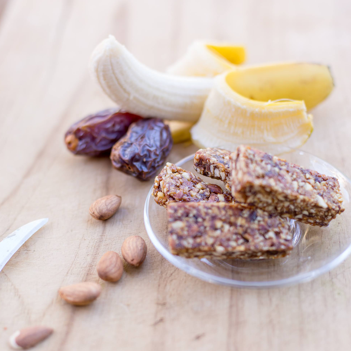 Almonds & Banana Bar